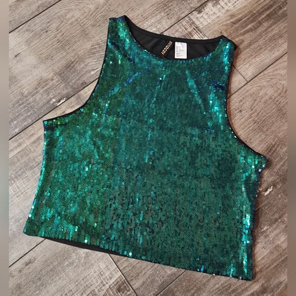 H&M sequin holographic crop - Picture 1 of 10